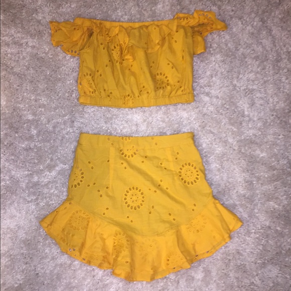 Other - Yellow two-piece set